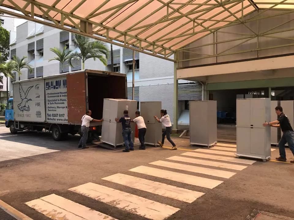 Need to Clear Old Furniture or Fixtures in Singapore? A Practical Disposal and Dismantling Guide